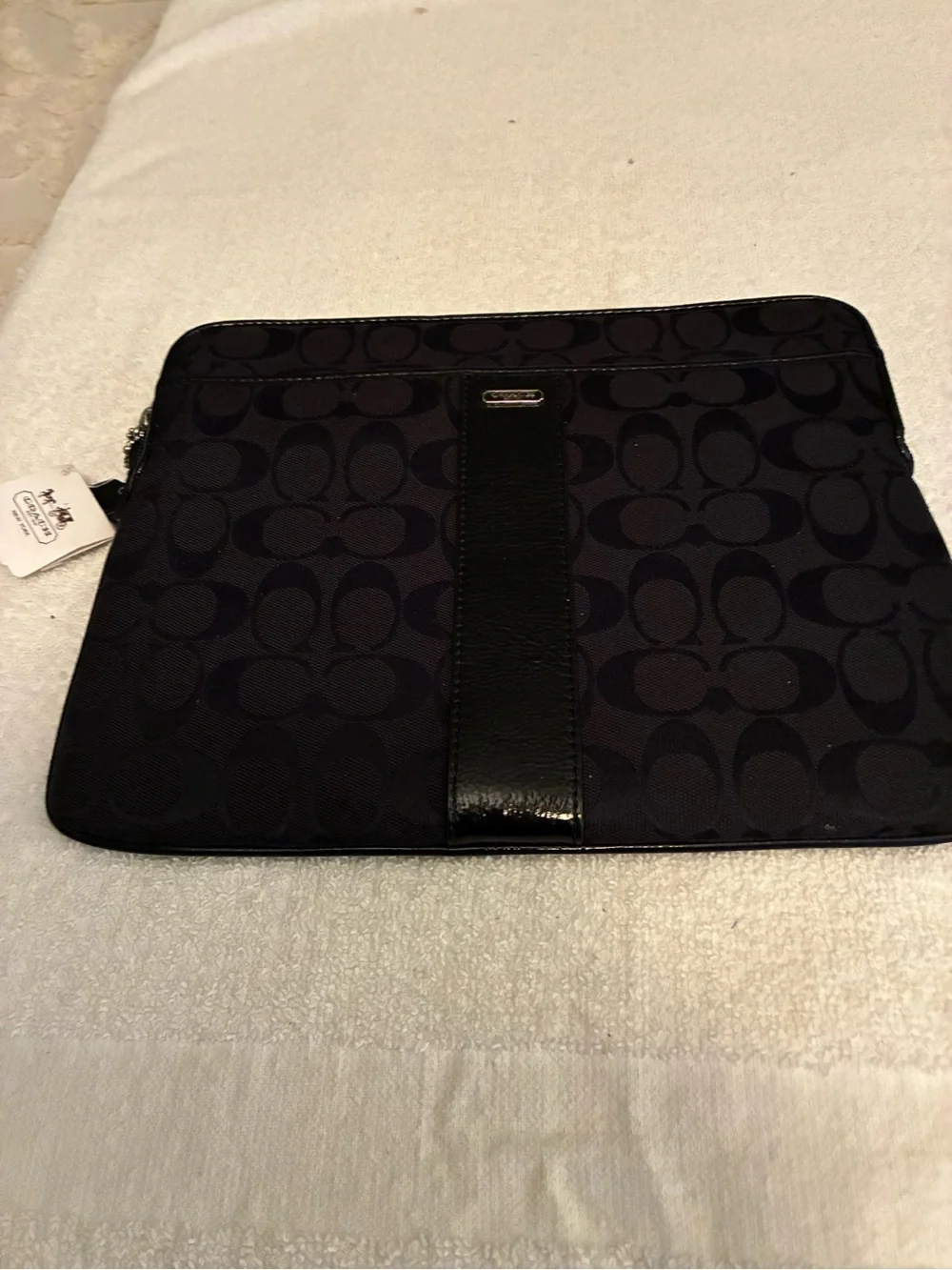 NWT Authentic Coach Universal Black Signature “C” Jacquard Zip Tablet Sleeve